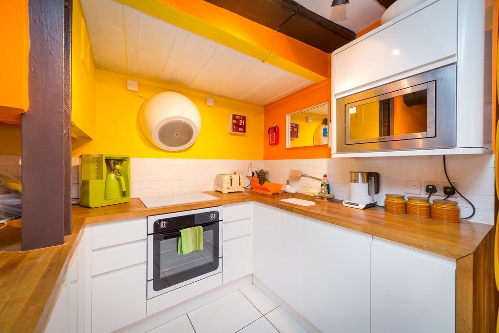 Trembling Madness Apartments York Luaran gambar