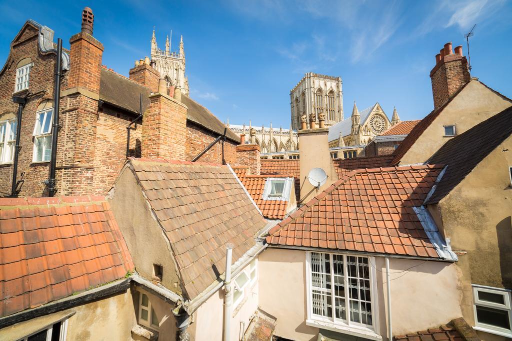 Trembling Madness Apartments York Luaran gambar